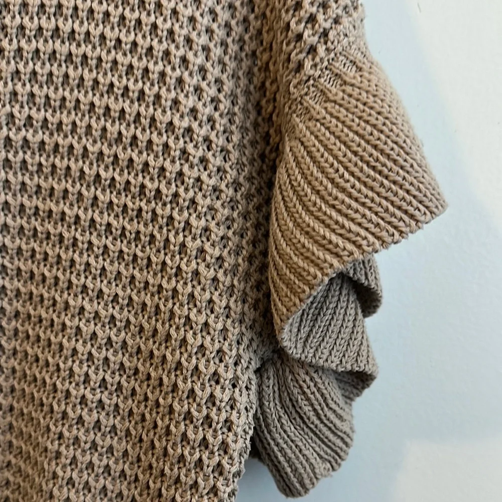 Tan Short Sleeve Knit Sweater - Picture 9 of 12